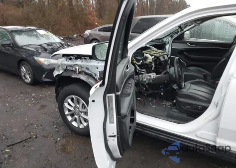 2023 Jeep Grand Cherokee 4Xe z USA, uszkodzony, nr VIN 1C4RJYB64PC610366